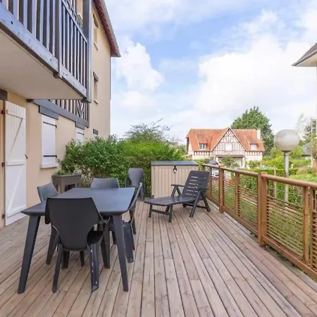 Apartment Avec Grande Terrasse A 300 M De La *