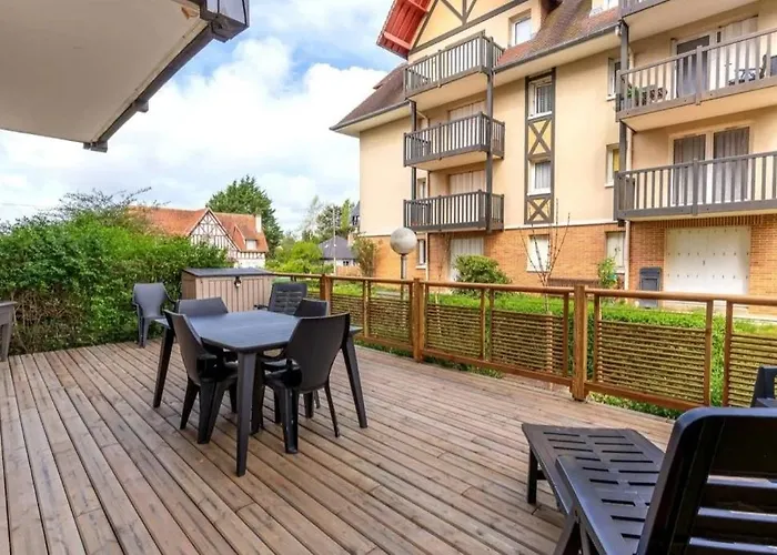 Avec Grande Terrasse A 300 M De La *