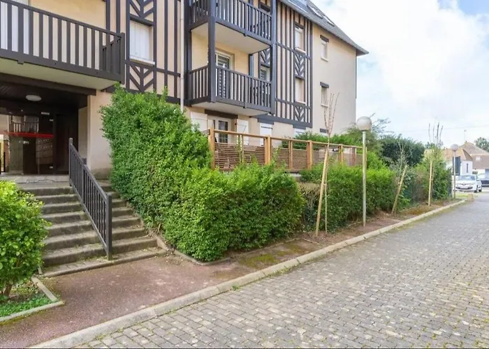 Avec Grande Terrasse A 300 M De La Apartment Cabourg